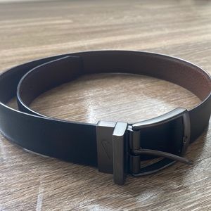 Men’s black Nike golf belt